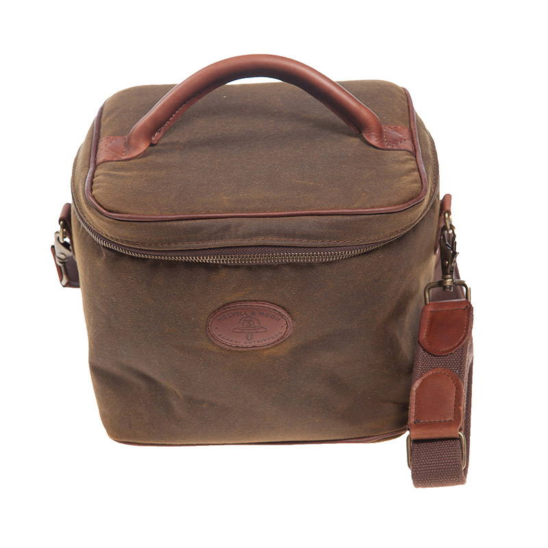 MR_CCBW_Camera-Console-Bag-with-Strap_Guti-Waxed-Cotton_1